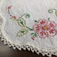 画像6: 手刺繍のオーバルドイリー (6)