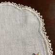 画像3: 手刺繍のオーバルドイリー (3)