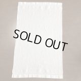 アルファベット刺繍とドロンワークのタオル