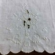 画像6: 手刺繍とカットワークのマット
