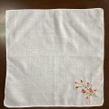 刺繍のハンカチ