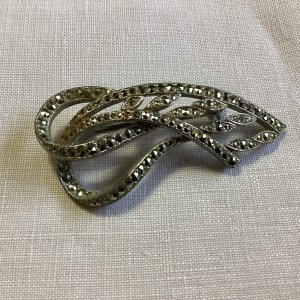 画像: マーカサイトのブローチ