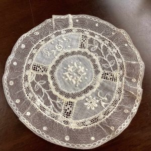 画像: アンティークノルマンディレースドイリー