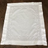 画像: ドロンワークと刺繍のテーブルクロス