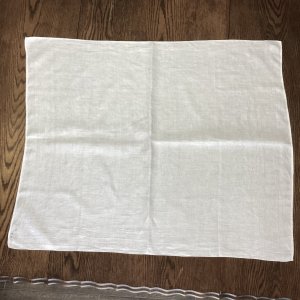 画像: 地模様のテーブルクロス