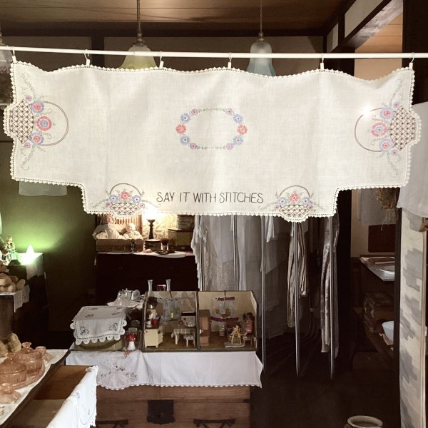 画像1: 手刺繍のカフェカーテン (1)