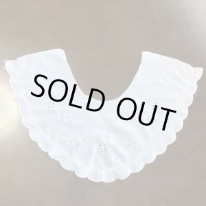 画像: カットワークと刺繍の付け襟