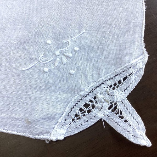 画像6: 刺繍とバテンレースのナプキン (6)